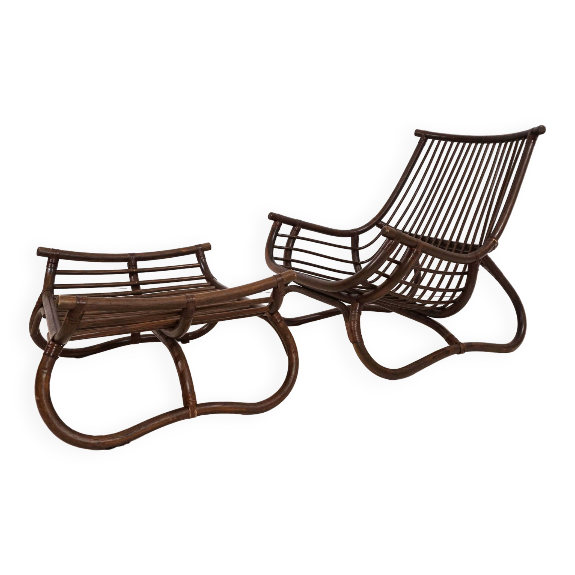 Manou rattan lounge chair in pagoda style with ottoman