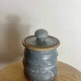 Ceramic pot with movement