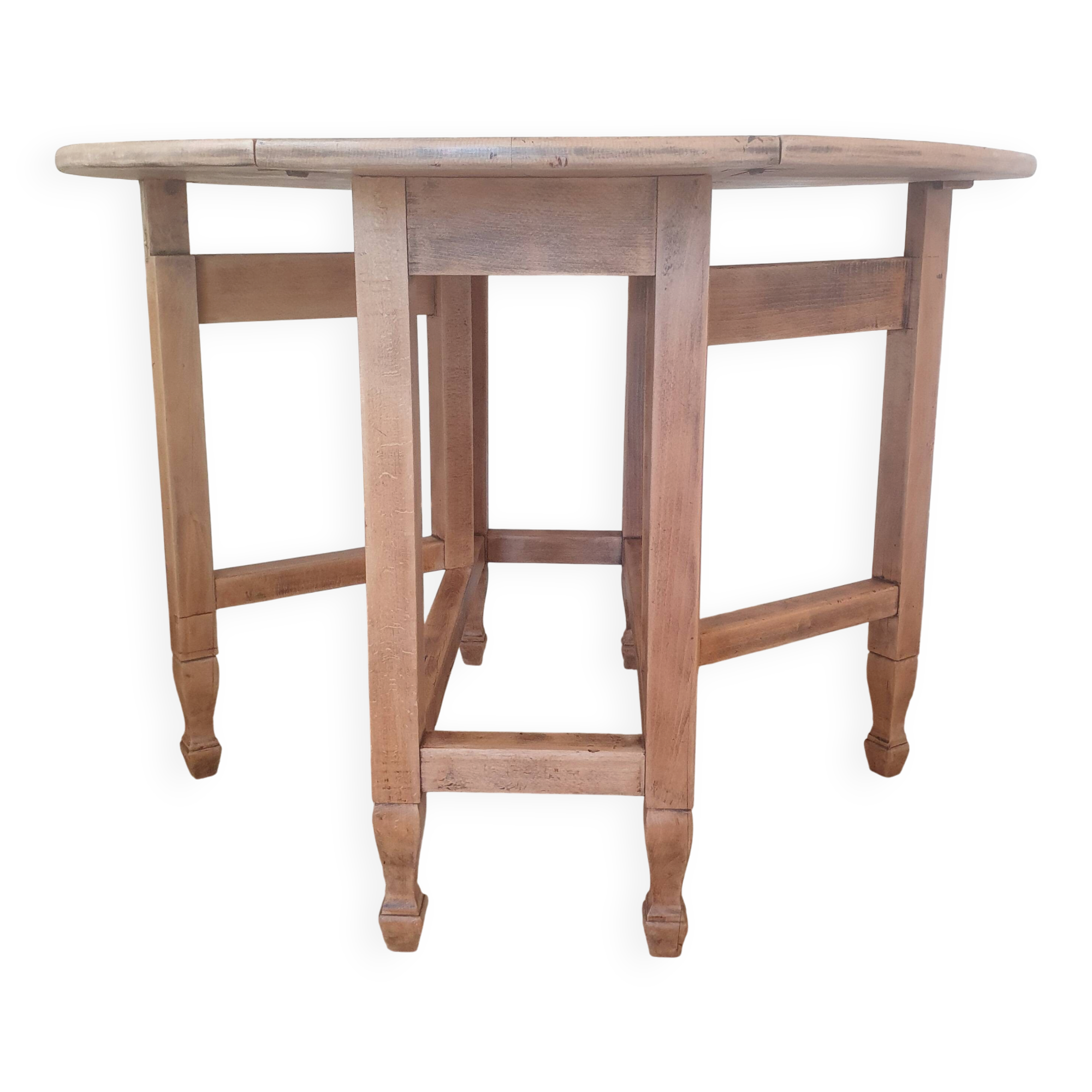 Drop-leaf gateleg table