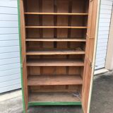 Green Parisian wardrobe