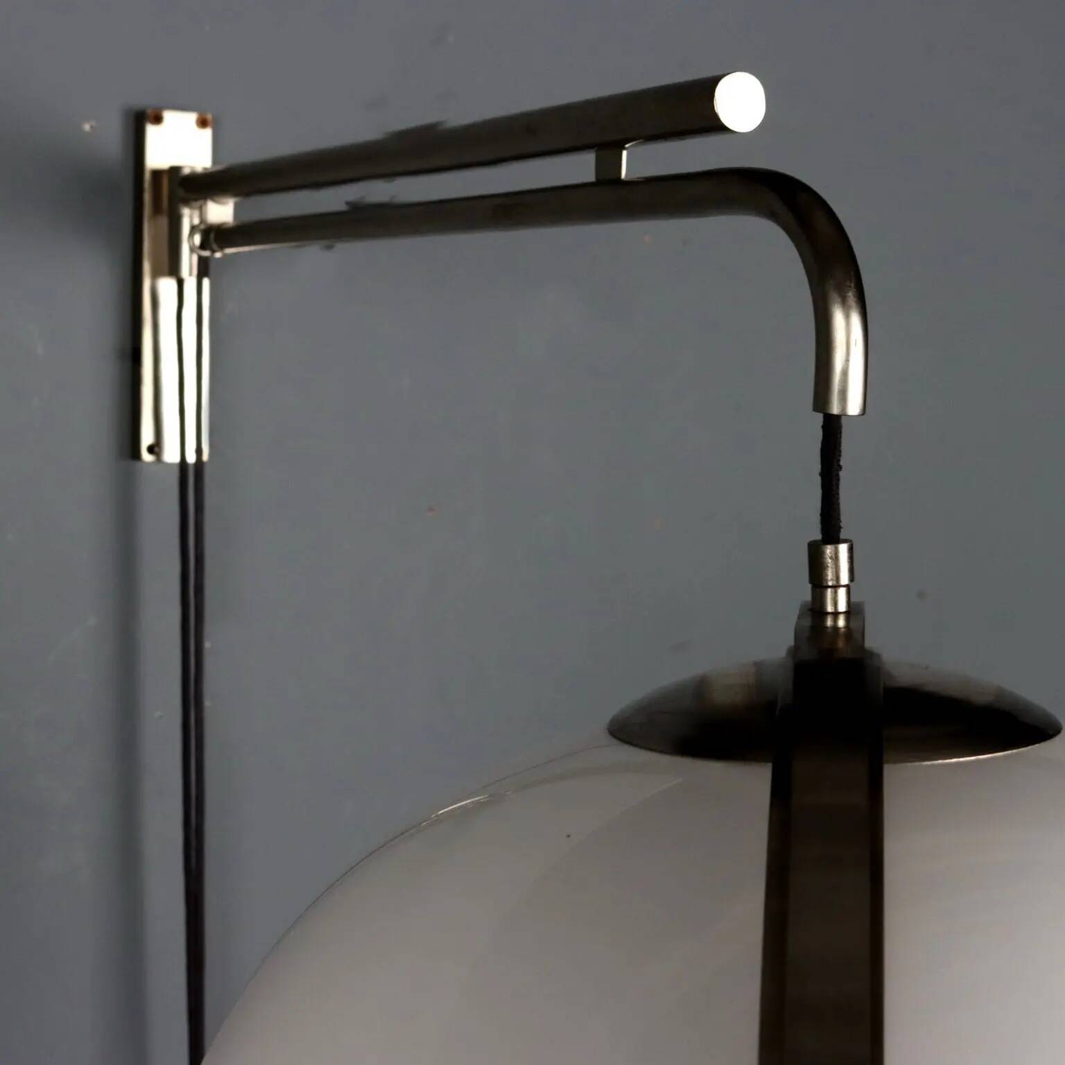 Vintage Space Age wall lamp in methacrylate and metal, 1970s design.