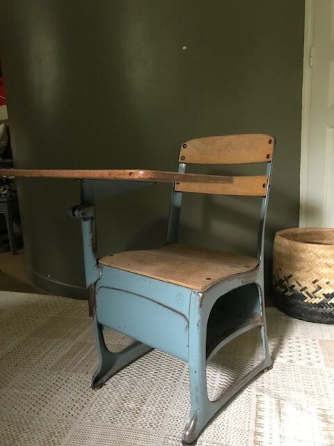 American schoolboy office