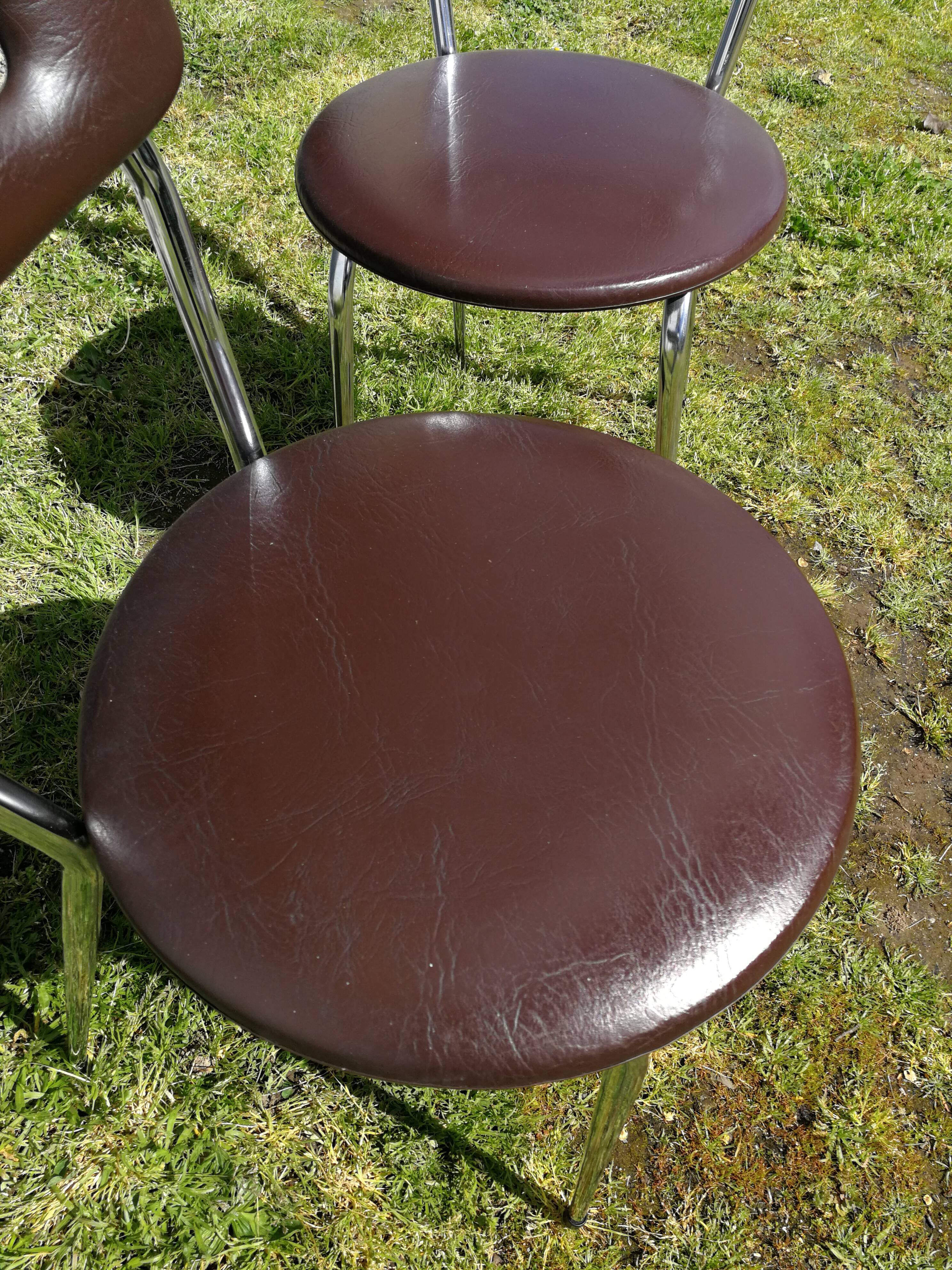 Pair of chairs in brown skaï 70s