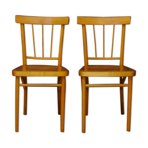 une paire de chaises
