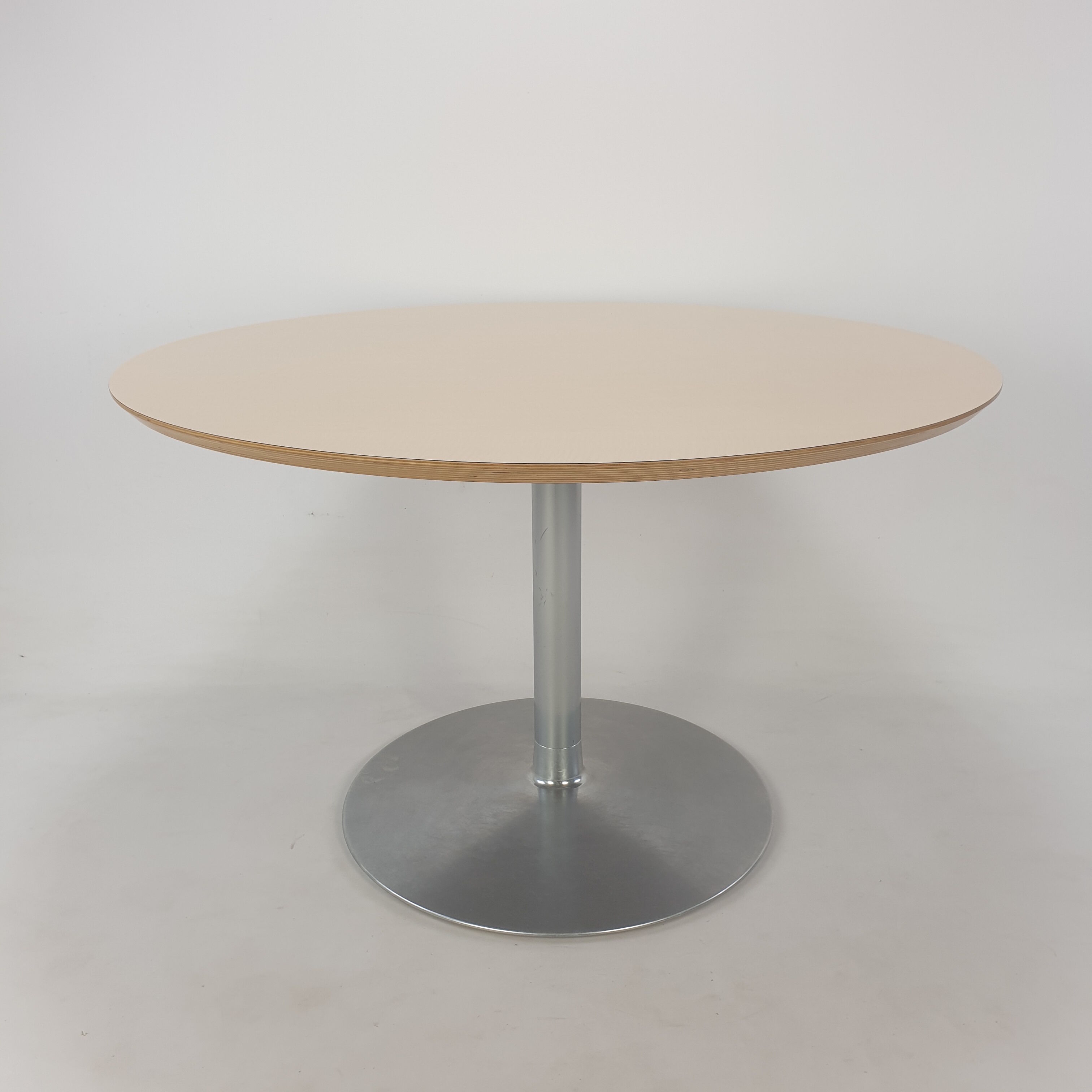 Round Dining Table by Pierre Paulin for Artifort