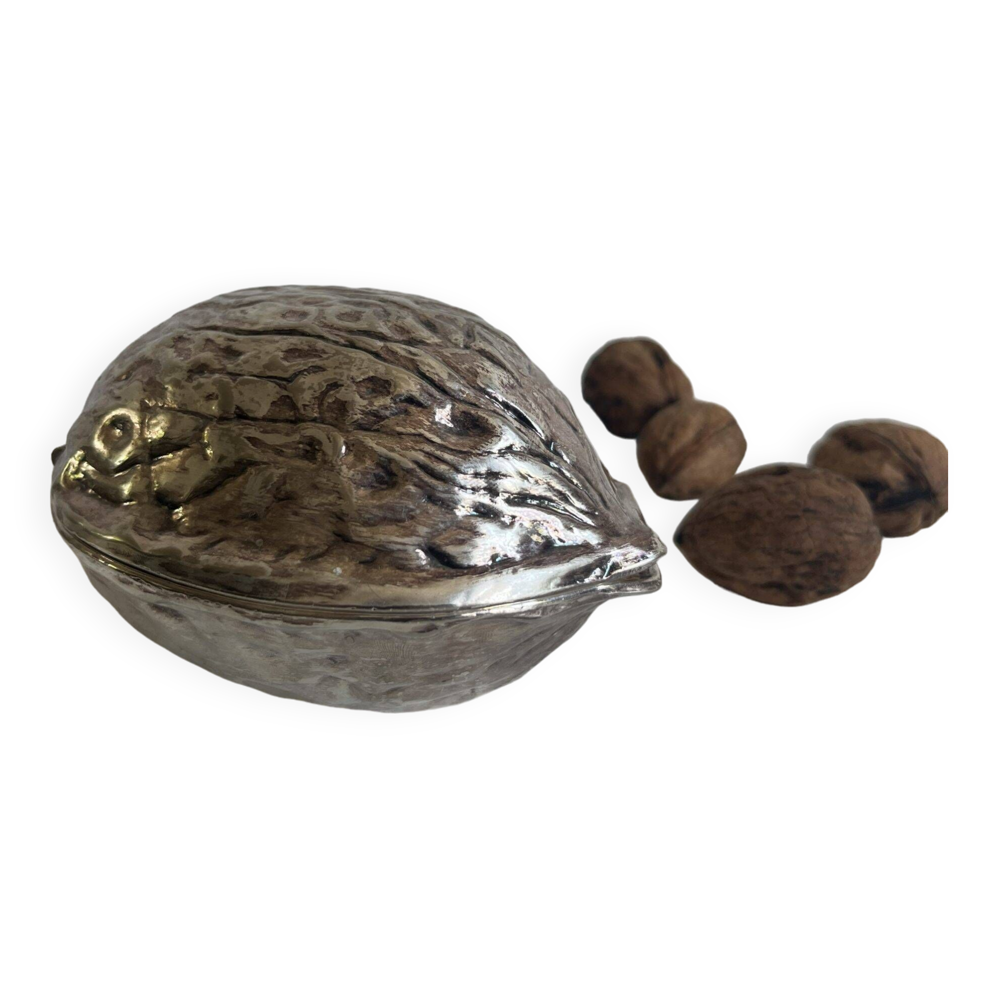 VINTAGE METAL NUT CRACKER AND WALNUT SHAPE