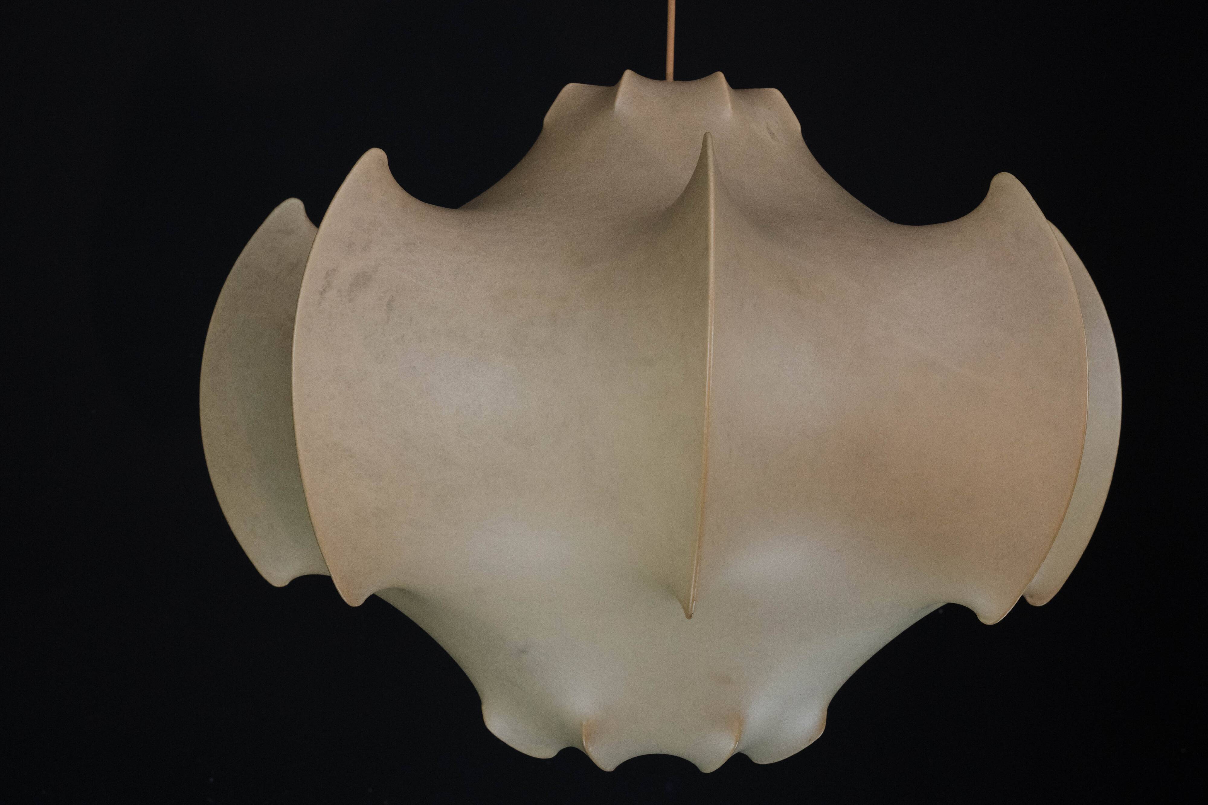 First Edition Viscontea Lamp by Achille and Pier Giacomo Castiglioni for Fl