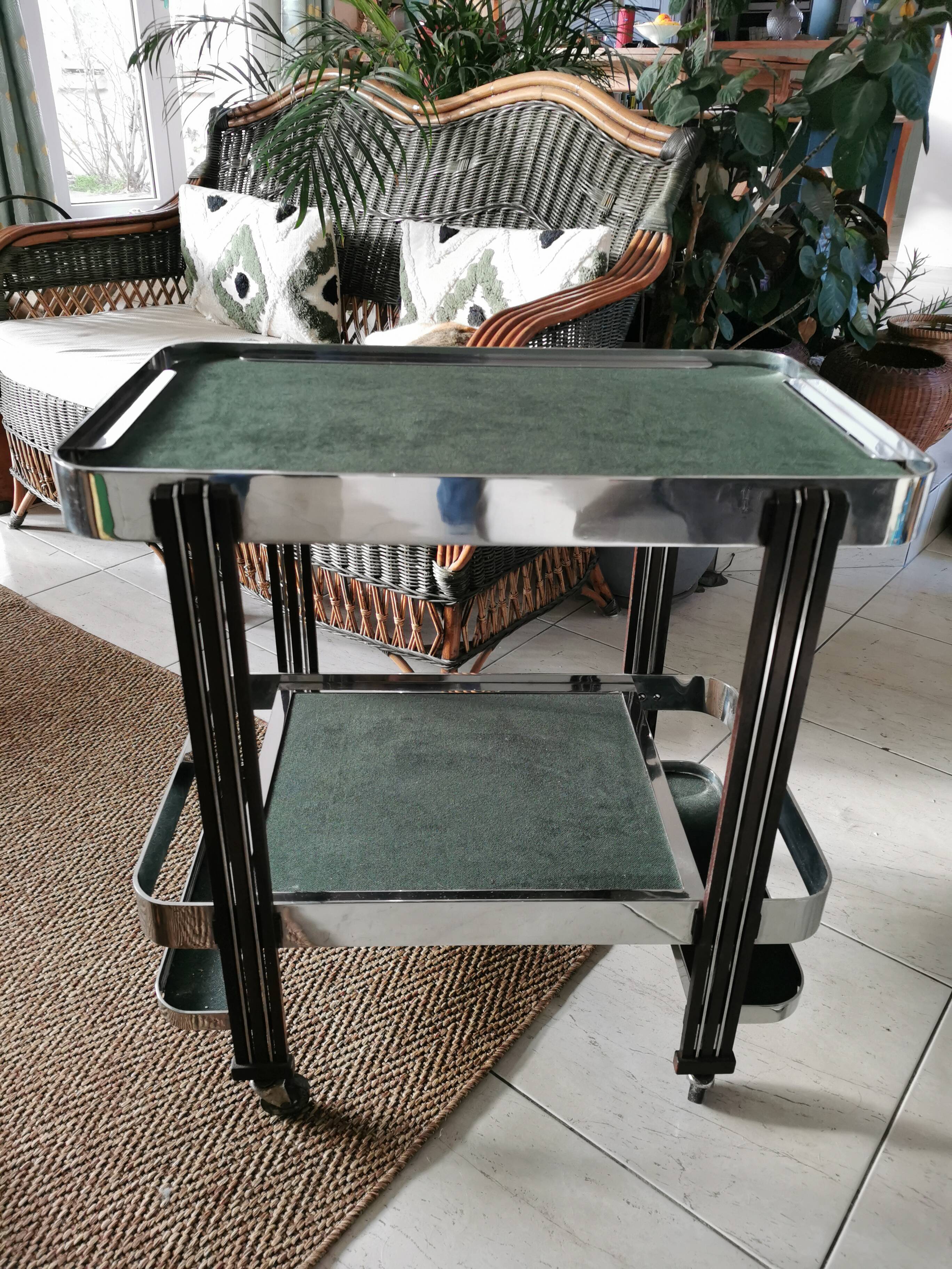 Vintage Art Deco bar service