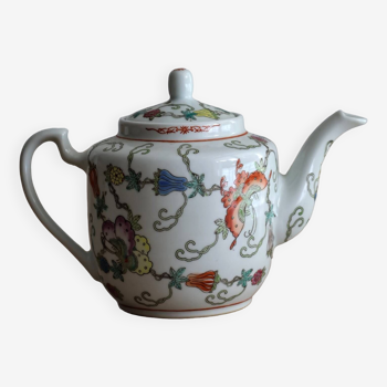 Chinese hand painted teapot Jingdezhen