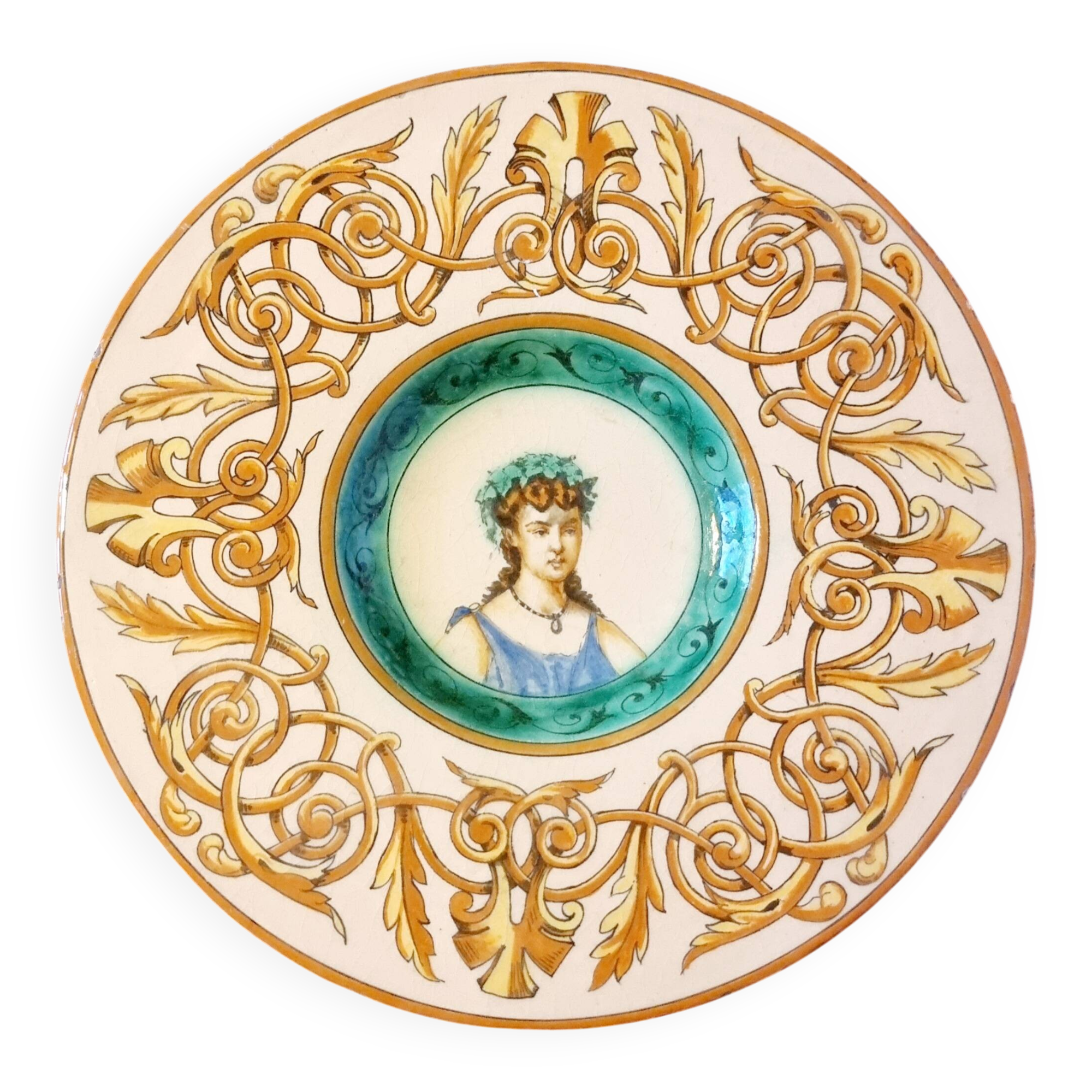 Italian faience plate with a female portrait decoration, Renaissance style.
