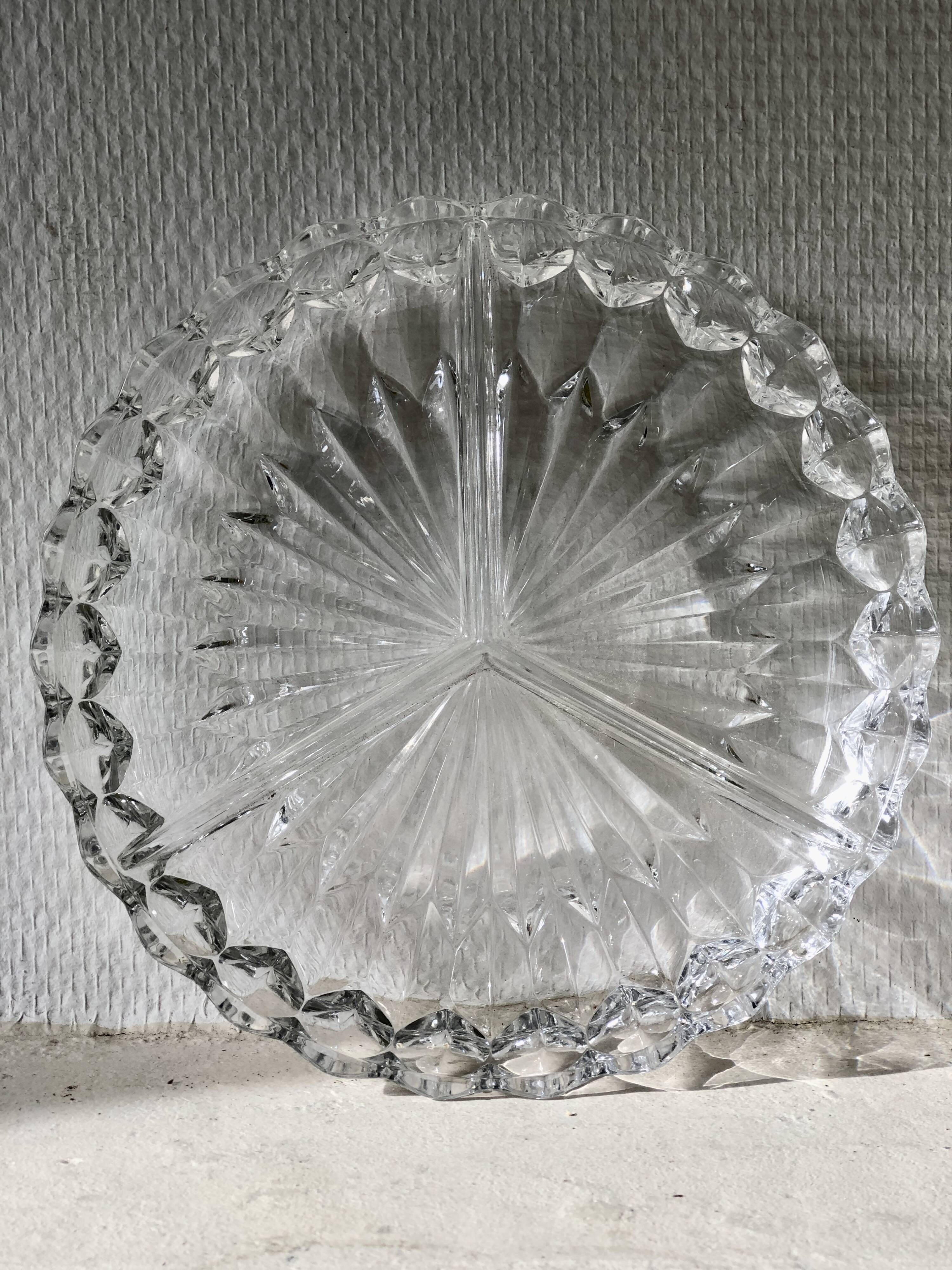 Round faceted crystal dish
