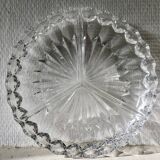 Plat rond en cristal à facettes