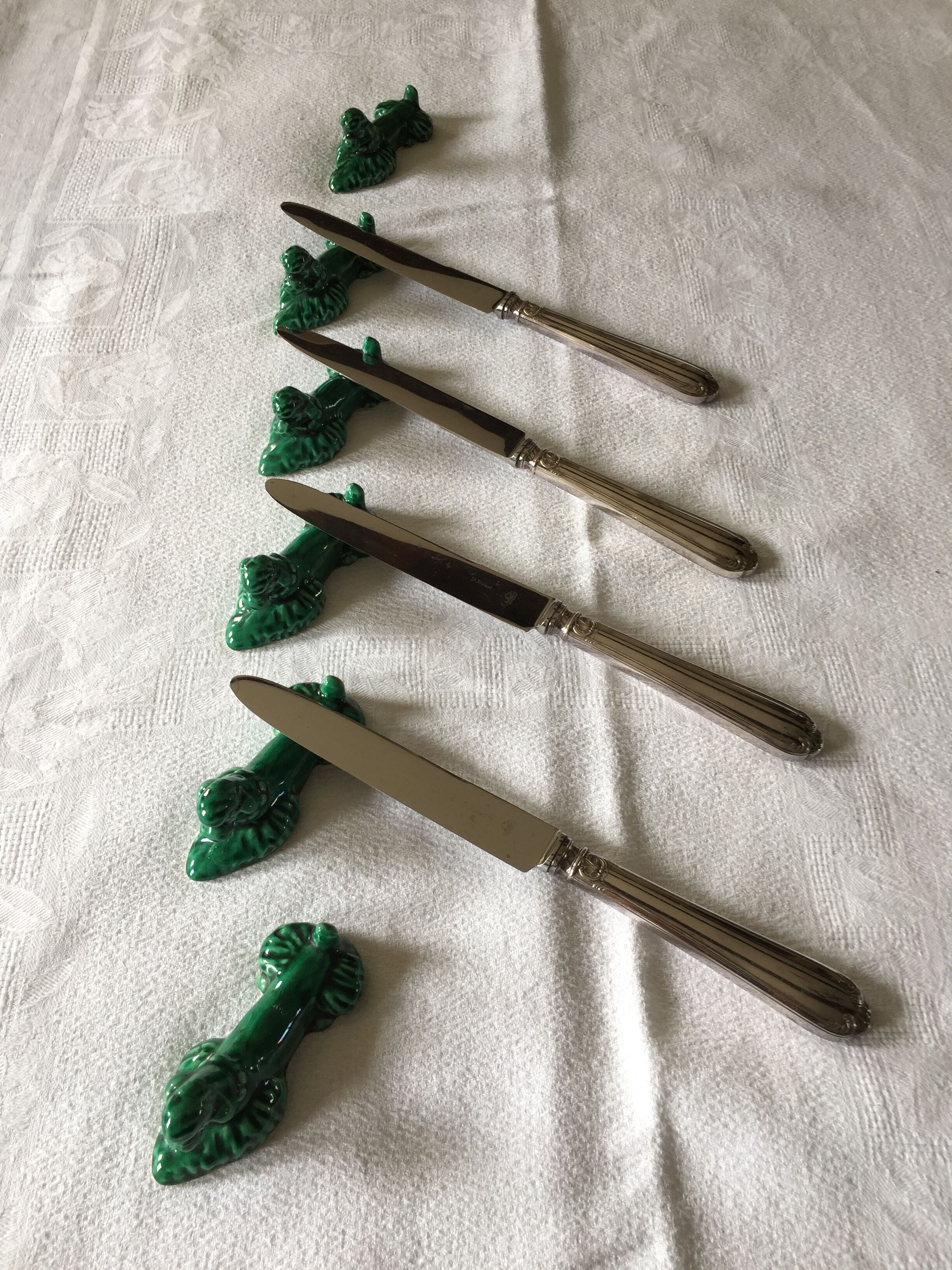 Six wears vintage green ceramic dog knives