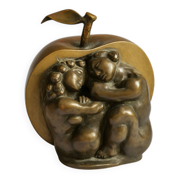 Sculpture en bronze de Bogomil Jivkov – La pomme (1991)