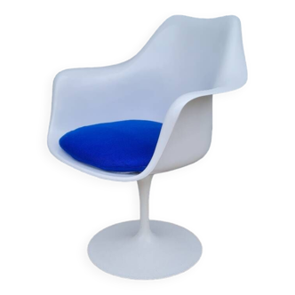 Fauteuil tulipe de eero saarinen pour knoll international 1960