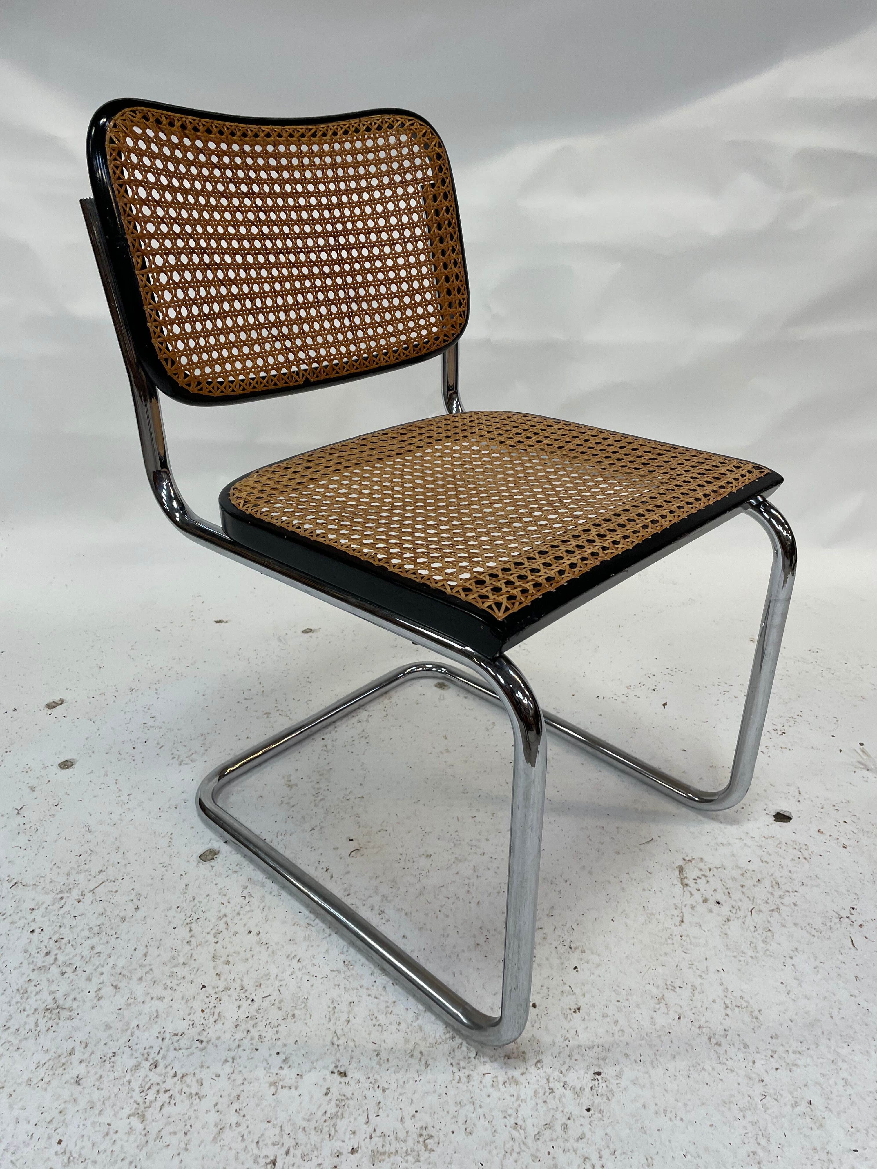 Cesca design chair b32 model in black and chrome