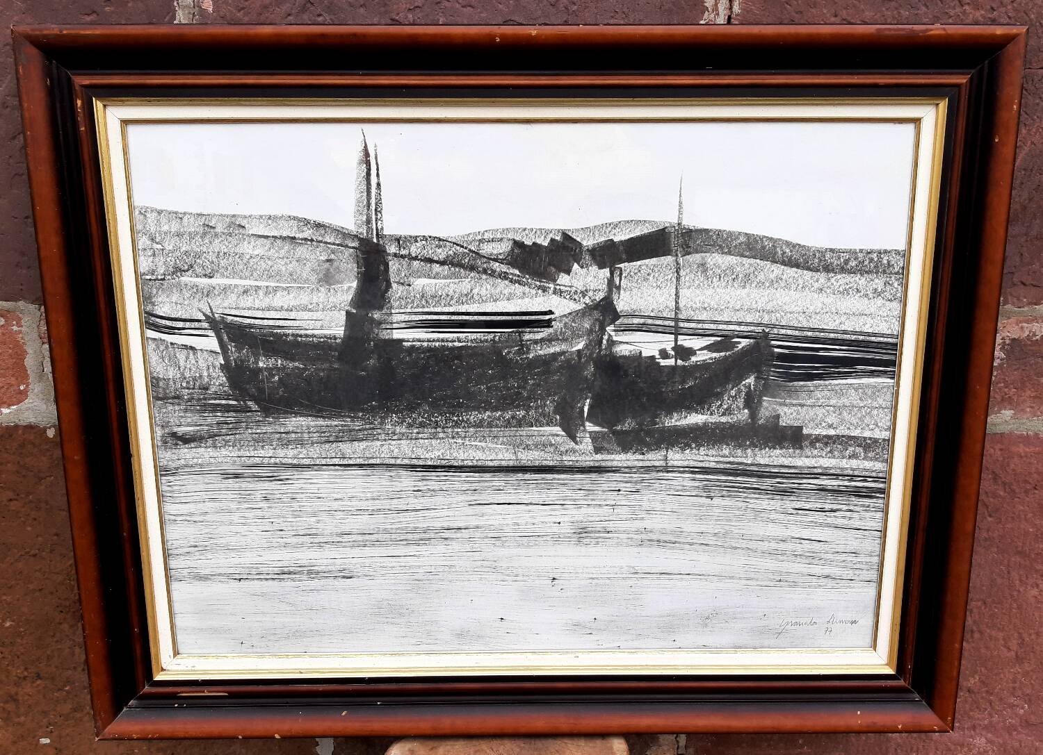 Charcoal on paper by Granados Llimona, 1977.