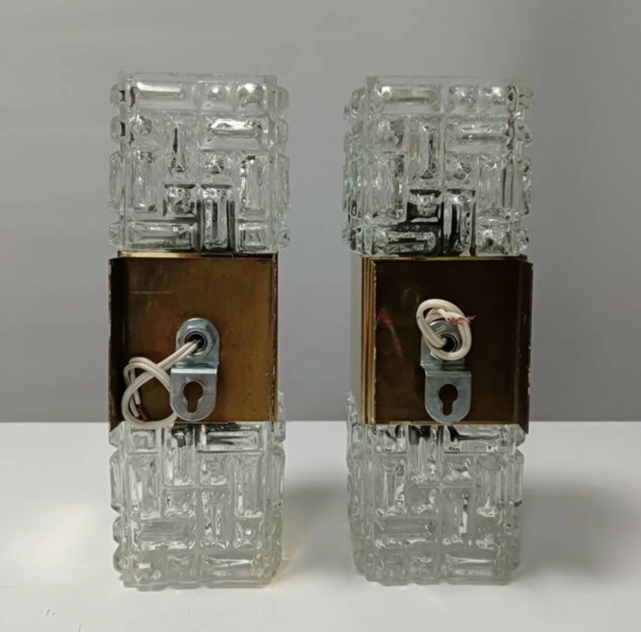 Pair of Maison Sciolari glass and brass wall lights, Italy 1970