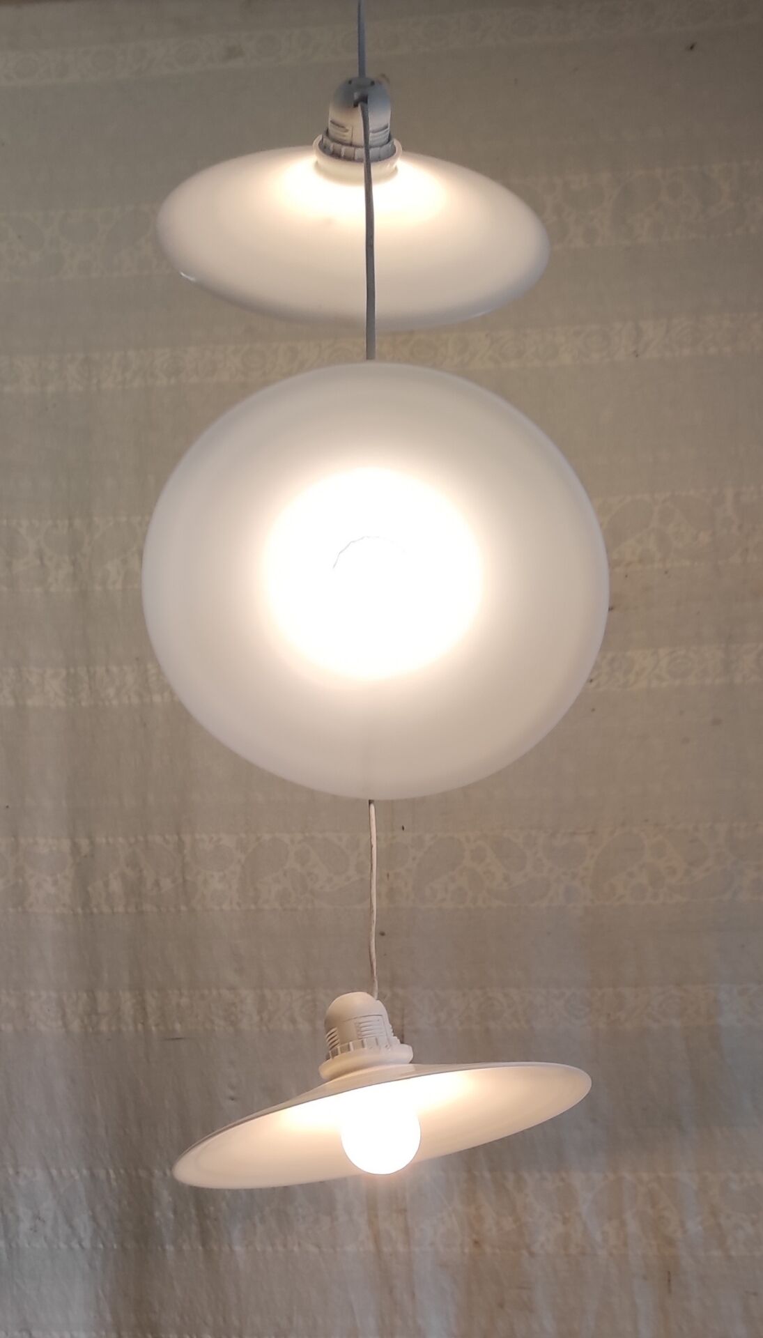 Suspension with three opaline lampshades - mid 20th century.