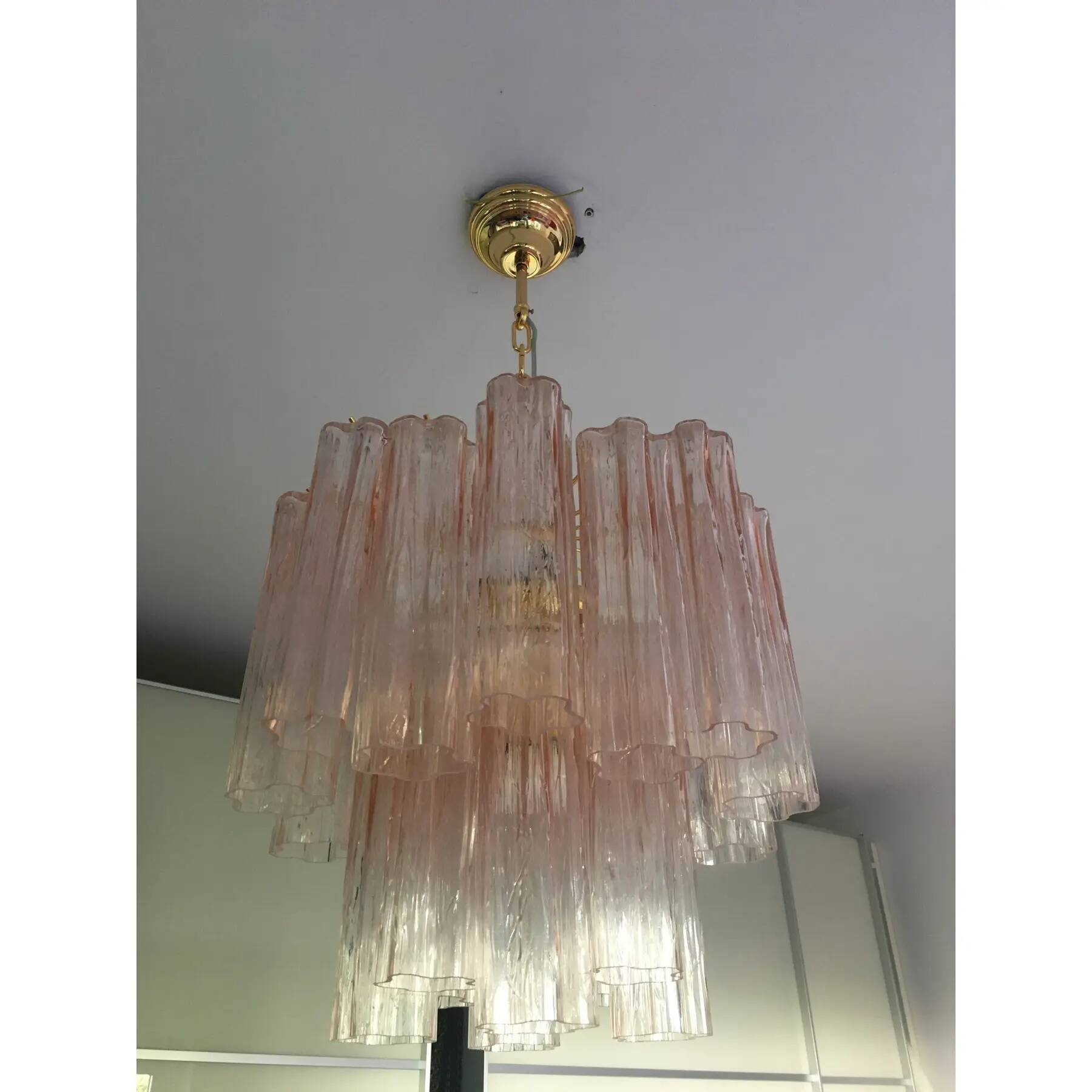 Venini-Style Pink Murano Glass Tronchi Chandelier – Italian Art Lighting