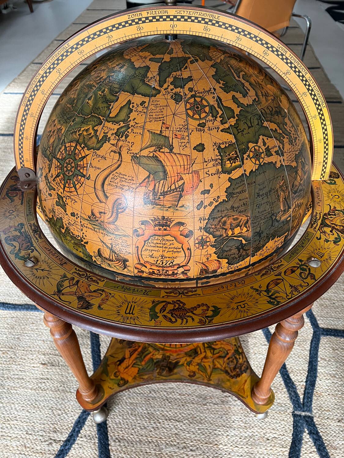 Vintage globe bar 1960