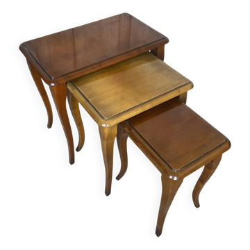 Série de 3 tables gigognes anciennes style louis xv bois vintage