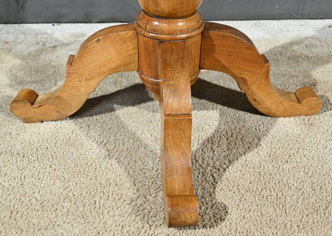 Guéridon en noyer, époque Louis Philippe, 2ème partie du XIXème s.