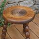 Tabouret tripode en bois, pieds en bois tourné