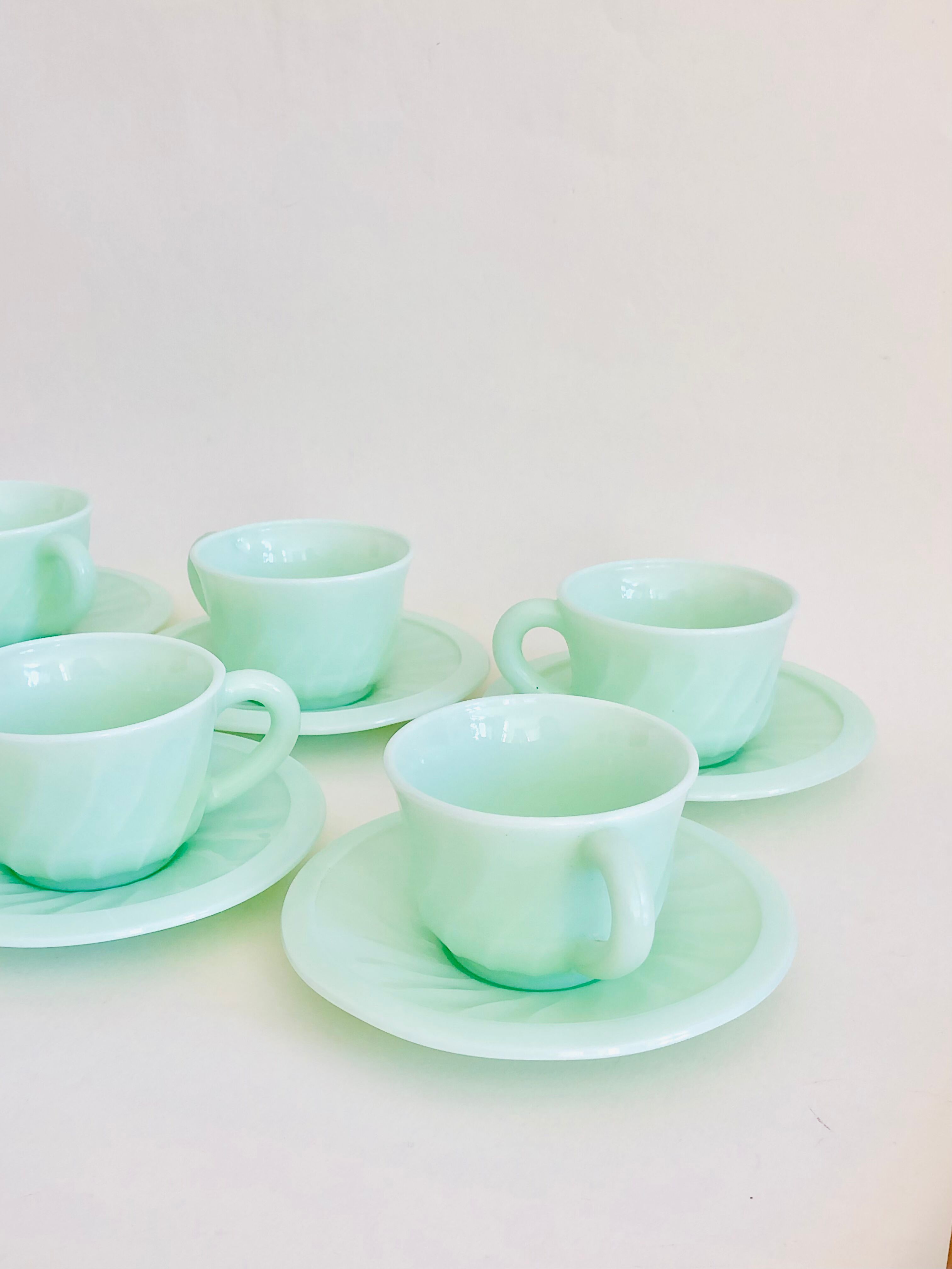 Vintage Arcopal cups