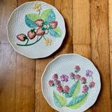 Set of two earthenware plates/dishes.