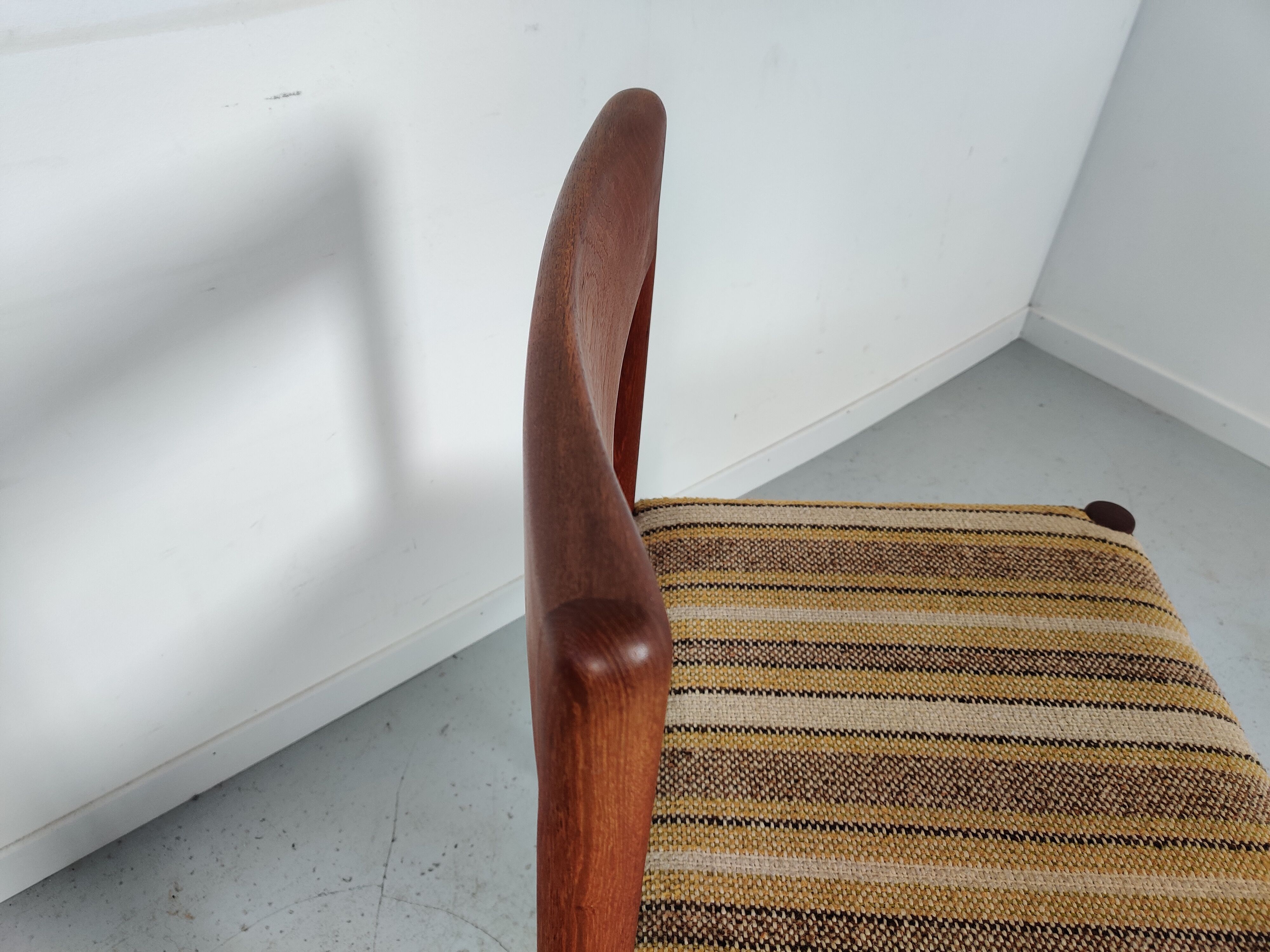 4 Scandinavian teak chairs, Denmark 60s