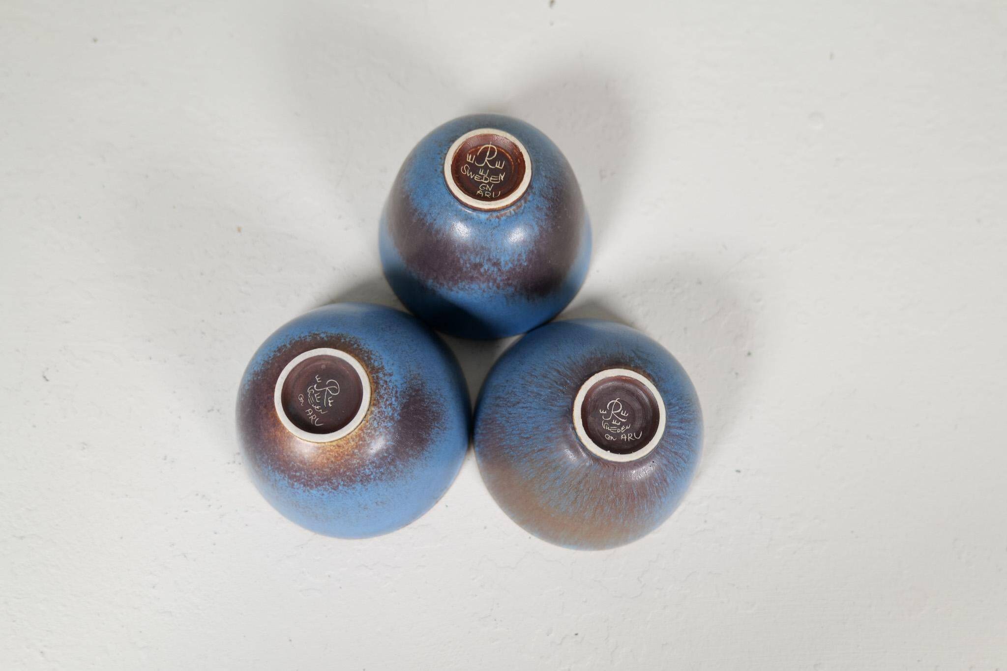 Mid-Century Modern Set of 3 Bowls Rörstrand Gunnar Nylund, Sweden, 1950s