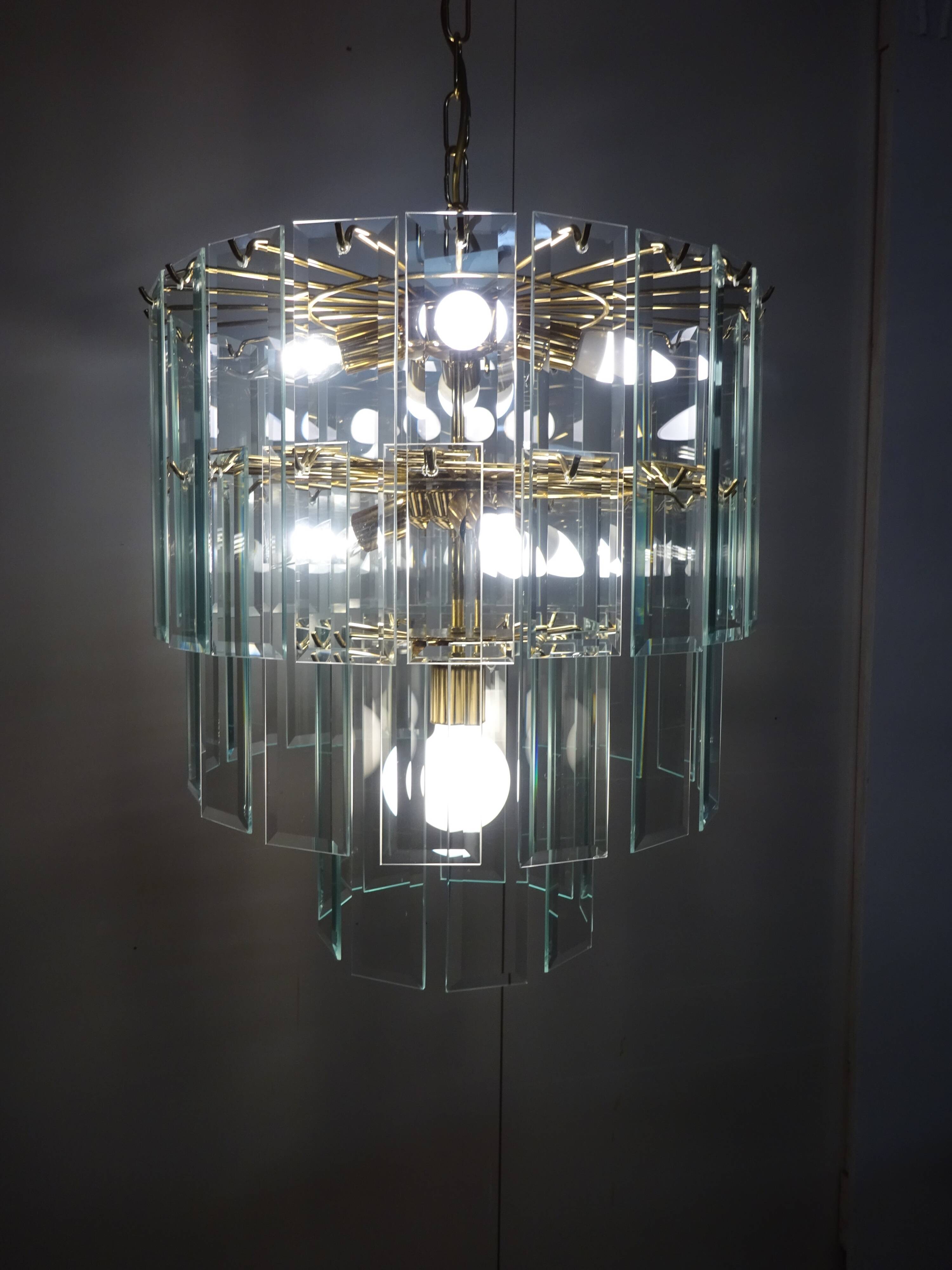 Large chandelier, 46 hanging beveled glass plates