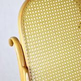Chaise à bascule vintage en bois naturel attribuée à Michael Thonet