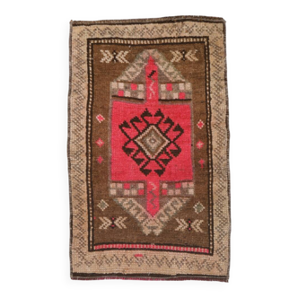 2x2 Brown Pink Classic Vintage Rug, 48x75Cm