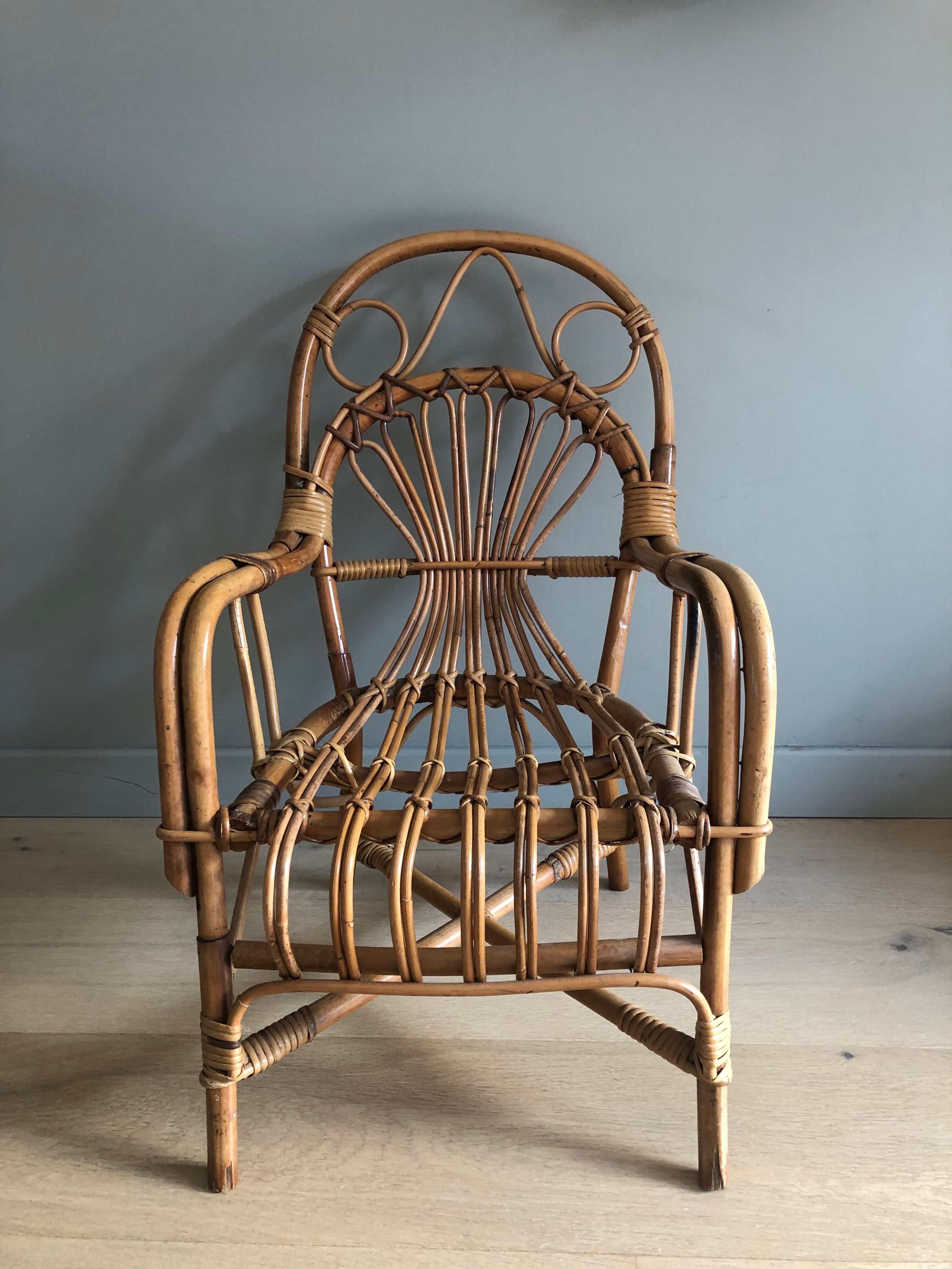 Chaise enfant vintage en rotin