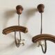 Paire de patères papillon en bois tourné 1920