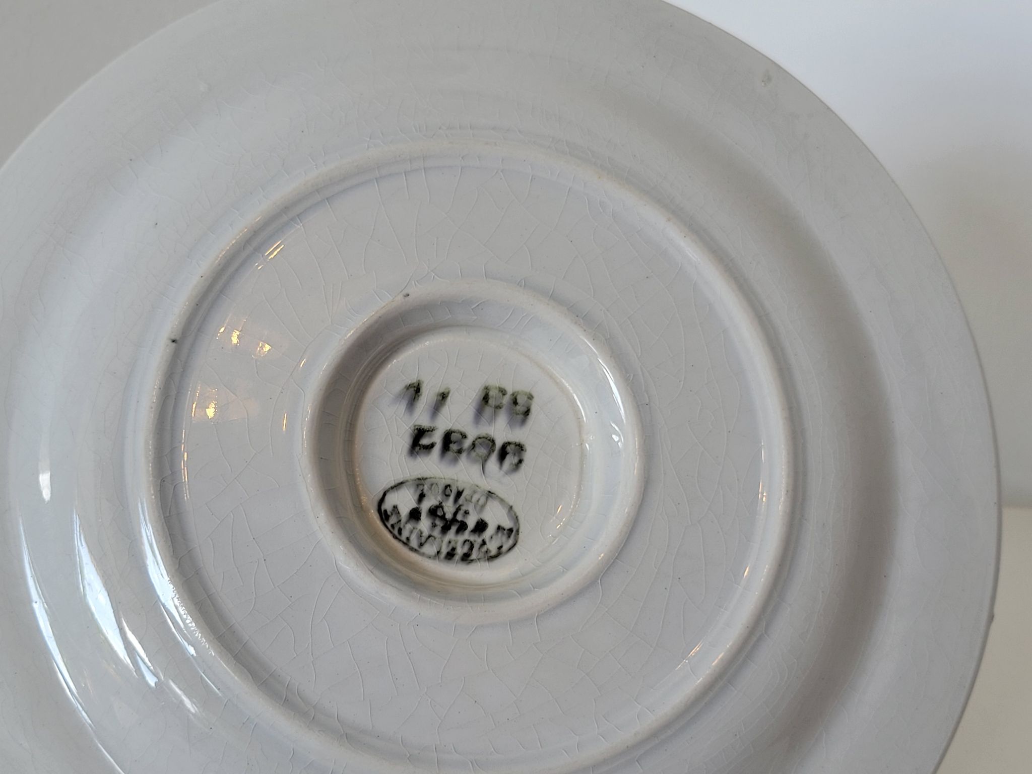 Old porcelain casing case opaque decoration tiles