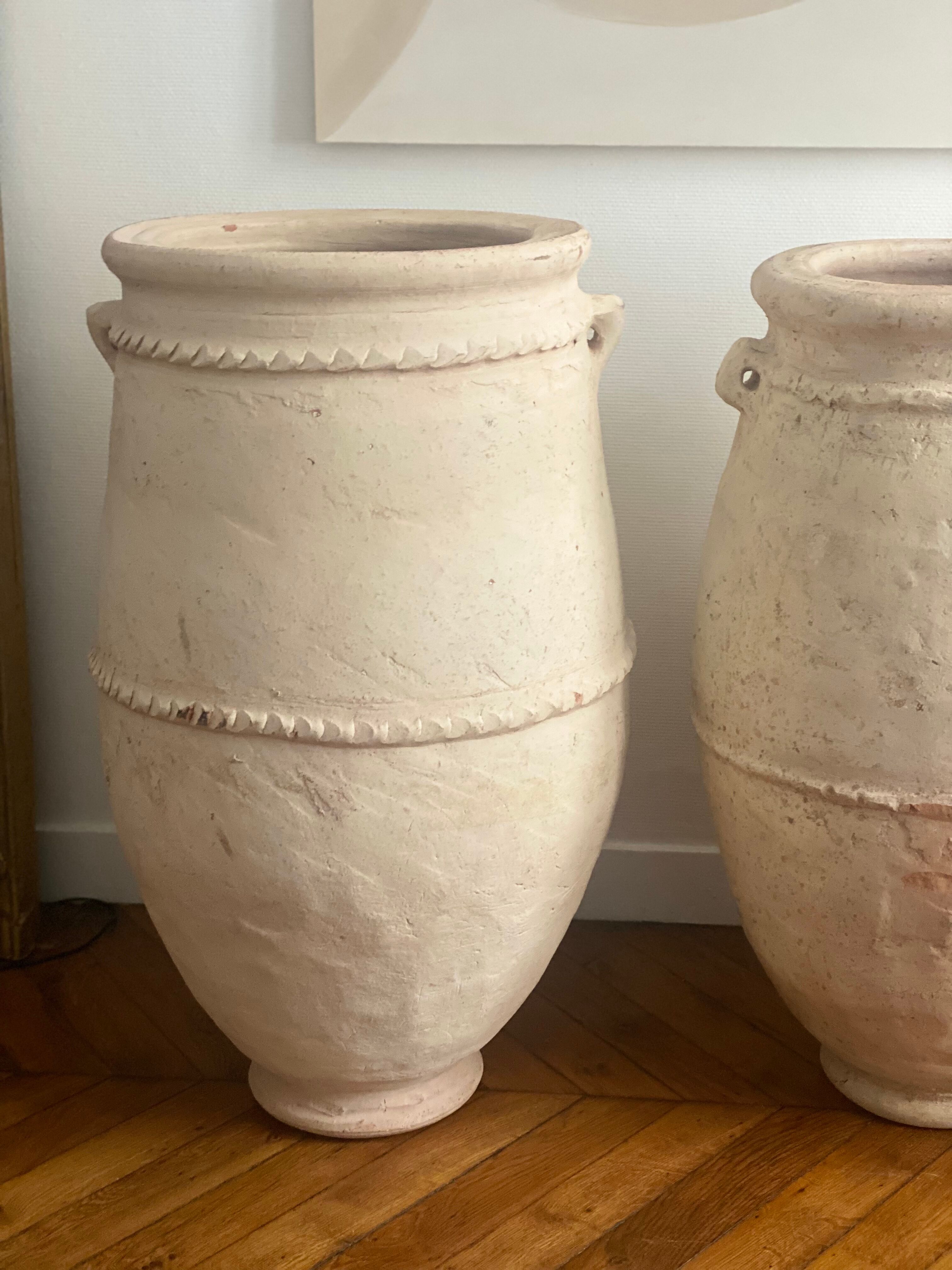 Rustic jar in bleached terracotta pottery xl