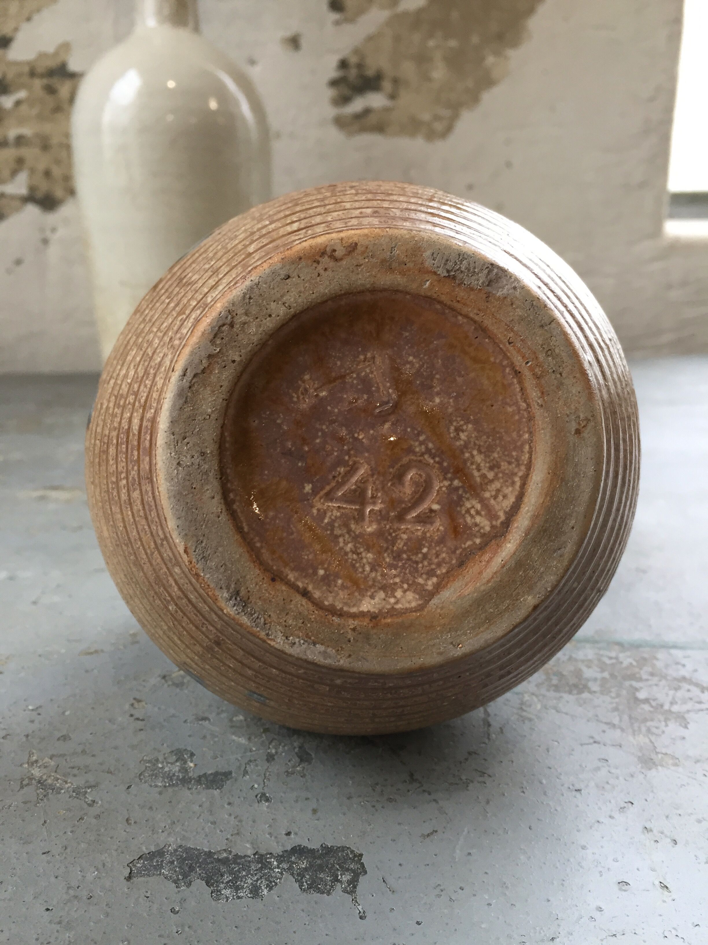 Praticality terracotta vase