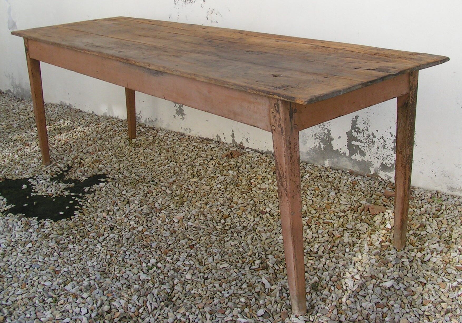 Farm table