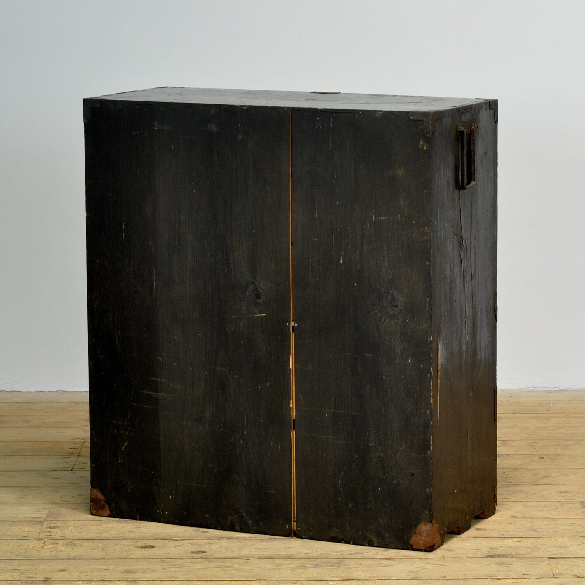 Japanese Tansu chest of drawers, circa 1870