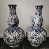 Pair of baluster vases in Delft