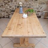 Farmhouse table