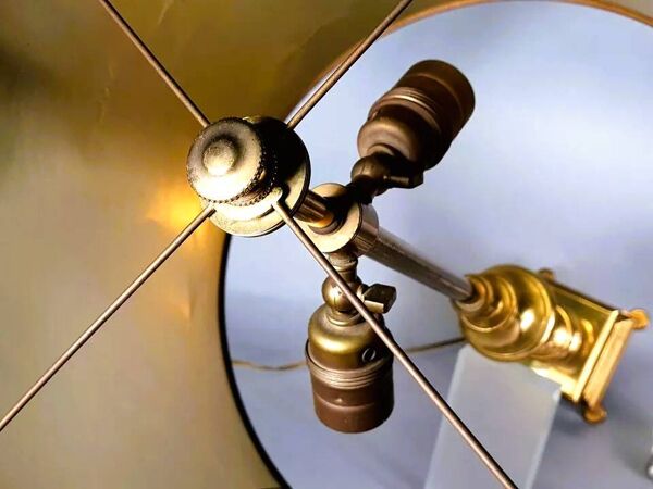 Lampe bronze vintage 70/80s neo-classique style Charles, Baguès. 72 cm. S080