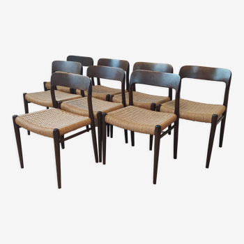 Ensemble de 8 chaises du milieu du siècle, modèle 75 par Niels Otto Møller