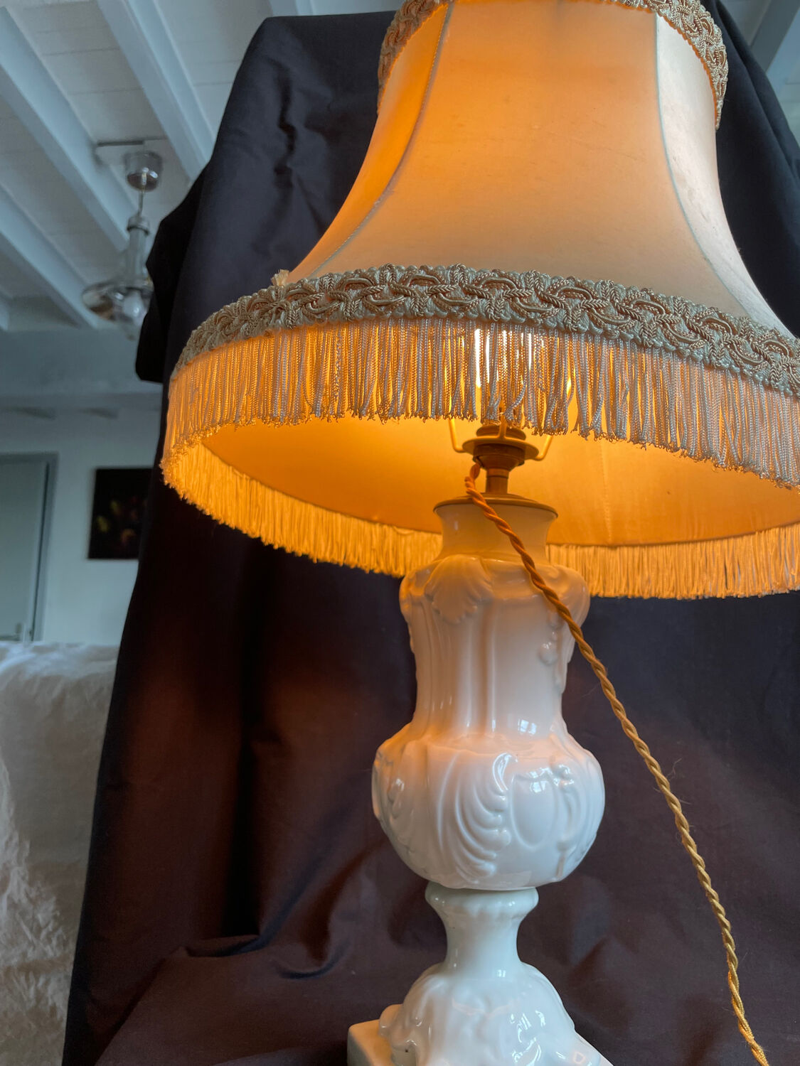 Opaline lamp, white vase, lampshade