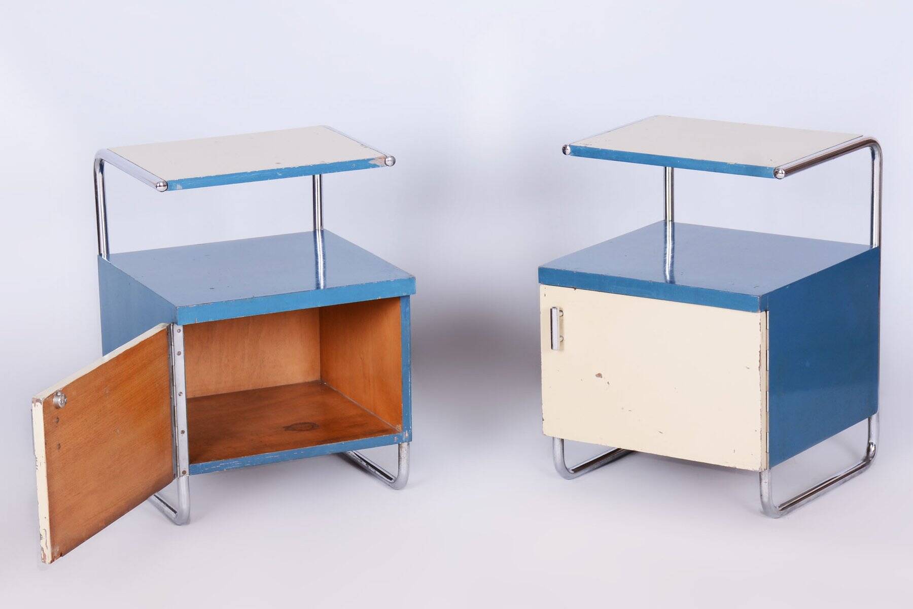Czech Bauhaus Bedside Tables in Chrome and Lacquered Wood, 1930s, Set of 2