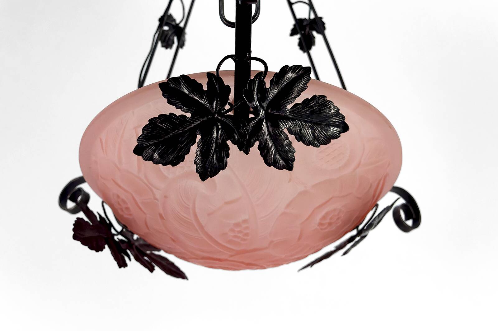 Wrought iron pendant light, pink bowl with floral decoration, Art Deco, Circa 1930