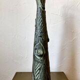 Vase longiligne à décor stylisé brutaliste, dans le goût de Ballesti